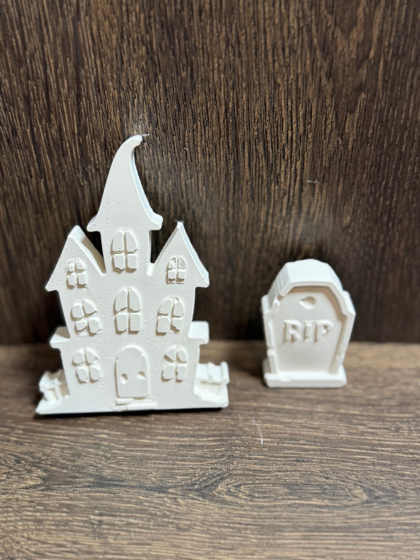 Haunted House DIY Plaster Paint Kit | Halloween Paint Your Own Craft